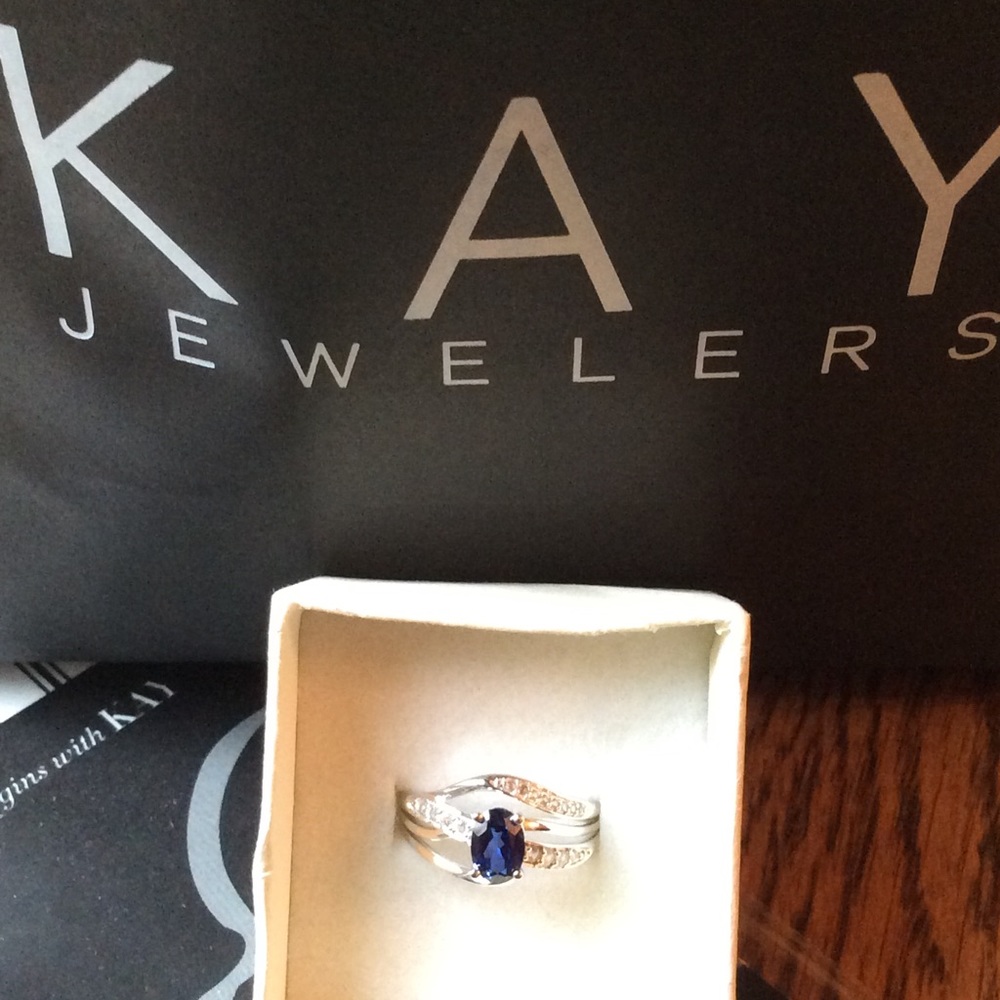 HOLD - Kay Jewelers Blue Sapphire Ring - Picture 4 of 8